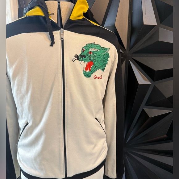 Gucci Tracksuit Large Jacket, Medium Pants - Picture 5 of 5